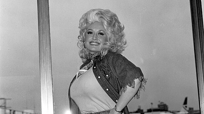Dolly Parton, Who Hated Flying, Is Getting an Airport Named After Her. She’d Have Liked the Joke