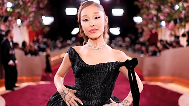Ariana Grande Tells Fans She’ll Wear ‘Cozy Footwear’ On Stage After Minor Foot Injury