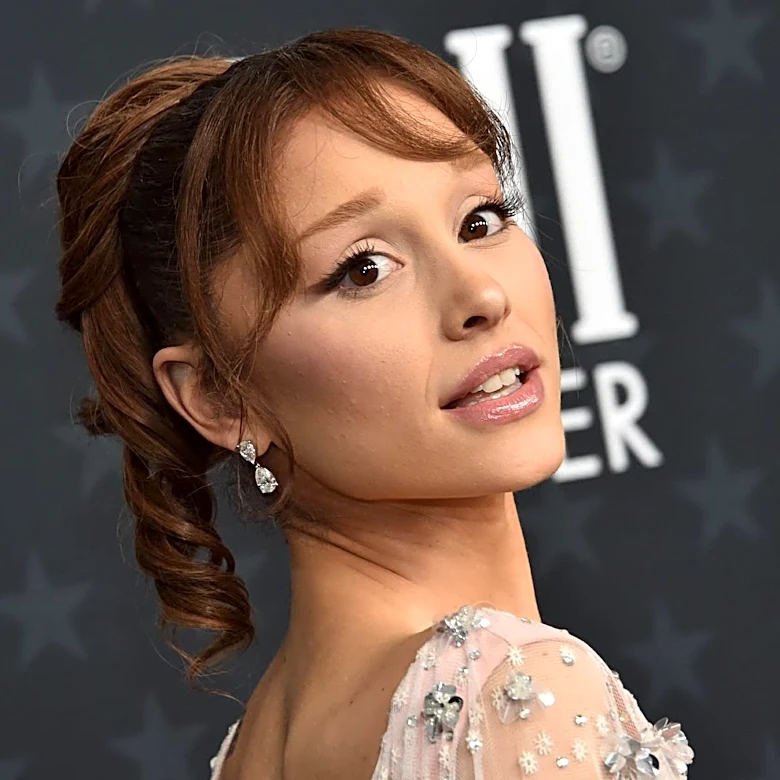 Ariana Grande Holds Back Tears During Final ‘Eternal Sunshine’ Show: ‘An Extraordinary Experience’