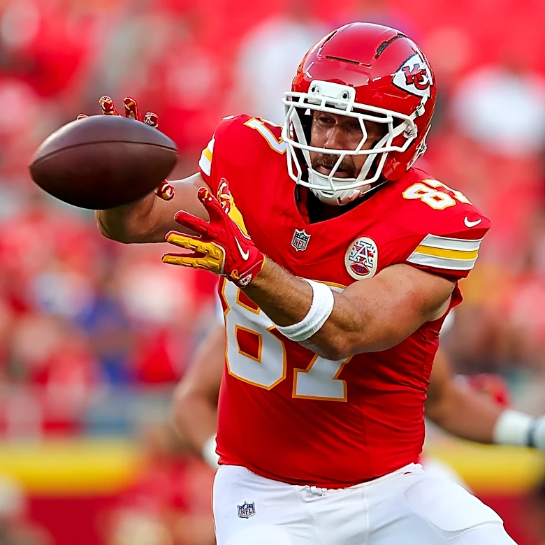 How to Watch Tonight’s Chiefs vs. Broncos Monday Night Football Game Online