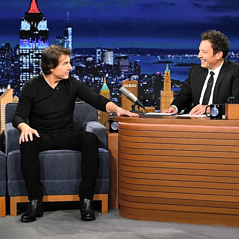 Tom Cruise Says Taylor Swift Schooled Him on Football at Chiefs Game