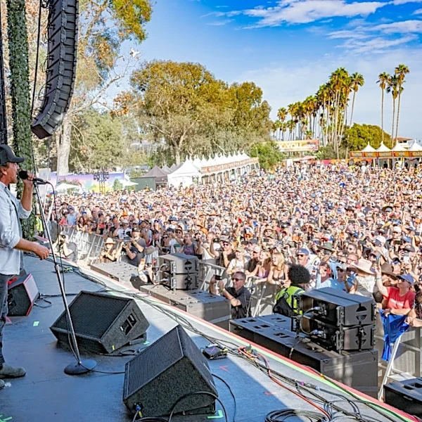 Watch Stephen Wilson Jr. Sing ‘Hunger Strike’ With Eddie Vedder