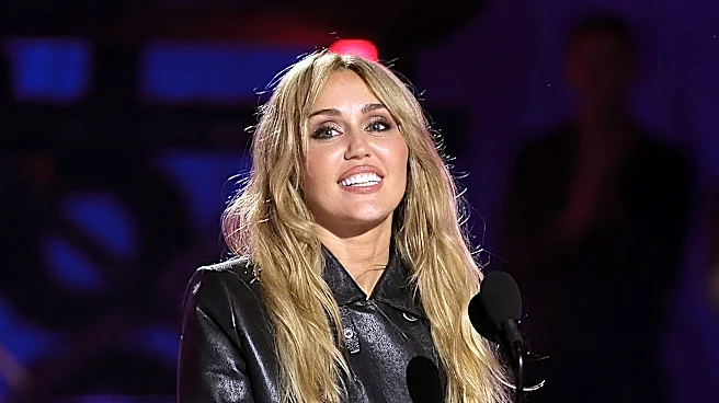 Miley Hits Number One on Albums Chart With ‘Bass Persuades’