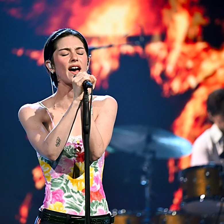 Watch Gracie Abrams Perform ‘Look at My Life’ on ‘Fallon’
