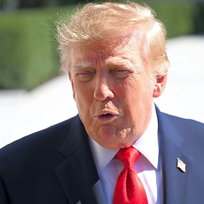 Trump Courts New Crypto Investors Ahead of Midterms