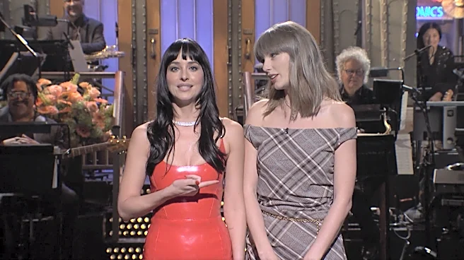 ‘SNL’: Dakota Johnson Confides in Taylor Swift About Dating Musicians