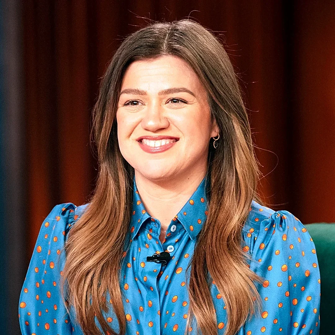 Shop Owner Says Kelly Clarkson ‘Used Her Fame to Try to Destroy Our Business’