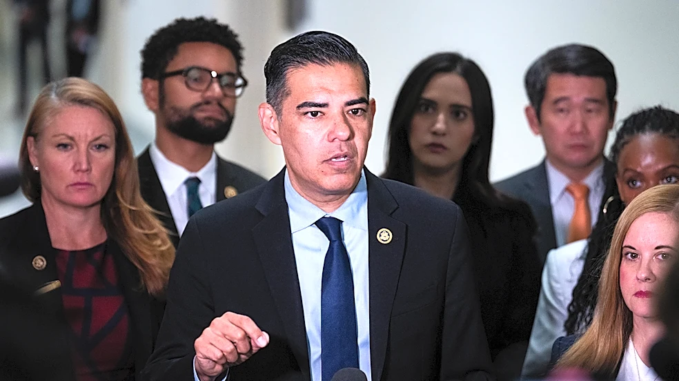 ‘Corruption to Go Around’: How Dems Are Preparing to Investigate Trump After the Midterms