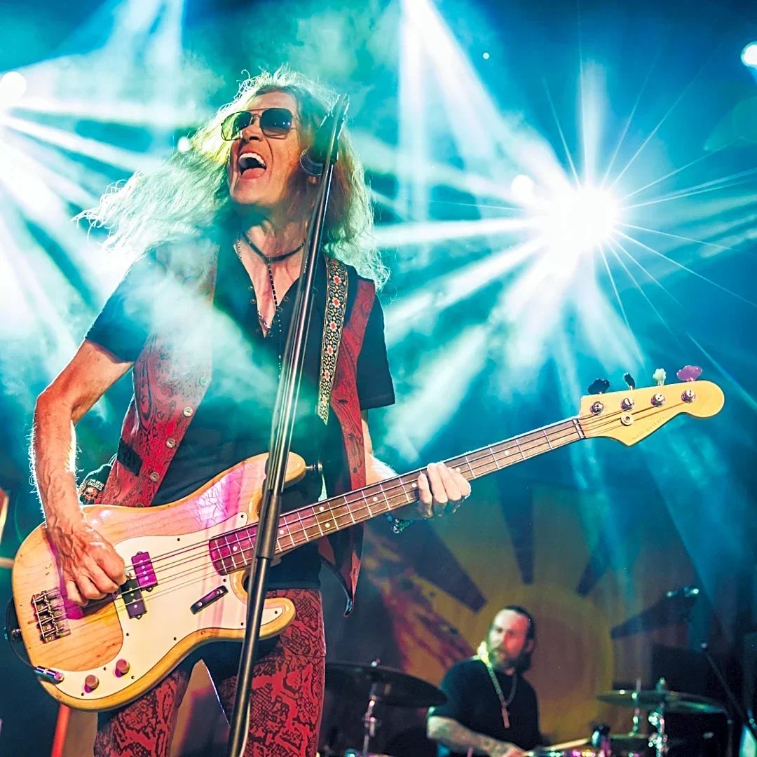 Ex-Black Sabbath, Deep Purple Singer Glenn Hughes Recovering After 10-Hour Heart Surgery