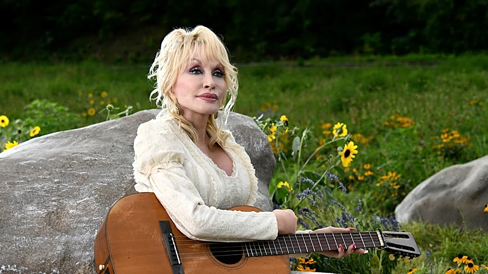 The Country Music Association’s Dolly Parton Tribute Airs Tonight — Here’s How to Watch for Free