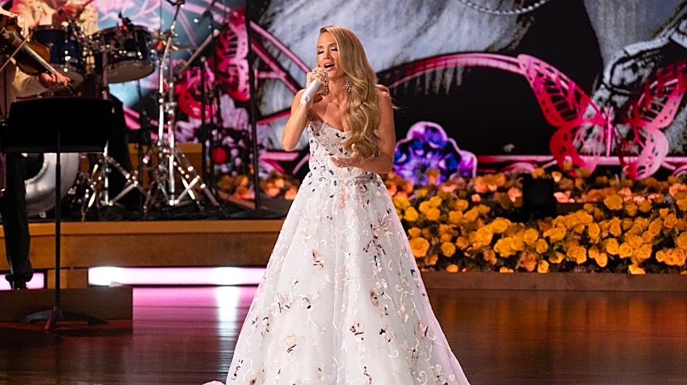 Watch Carrie Underwood Close Dolly Parton Tribute Concert With ‘I Will Always Love You’