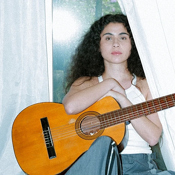 How Silvana Estrada Expanded the World of ‘Vendrán Suaves Lluvias’