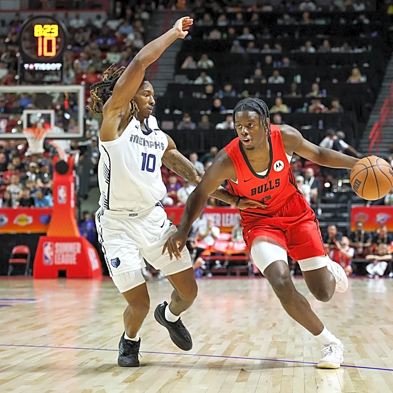 Bulls rookie Caleb Wilson honors Hall of Famer with jersey number
