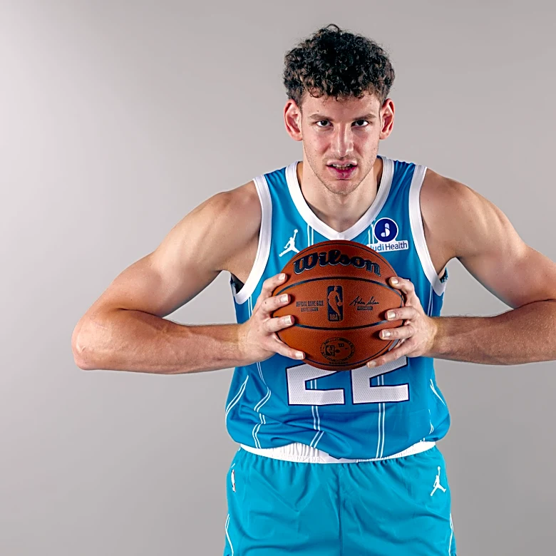 Hornets' Hannes Steinbach picks past jersey number to start NBA career