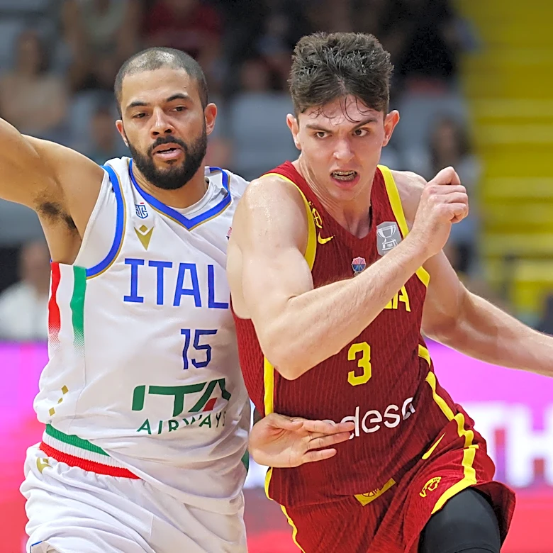 Mavericks' Sergio De Larrea picks jersey number to begin NBA career