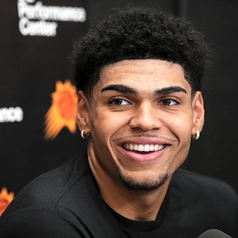 Suns rookie Koa Peat honors family with NBA jersey number selection