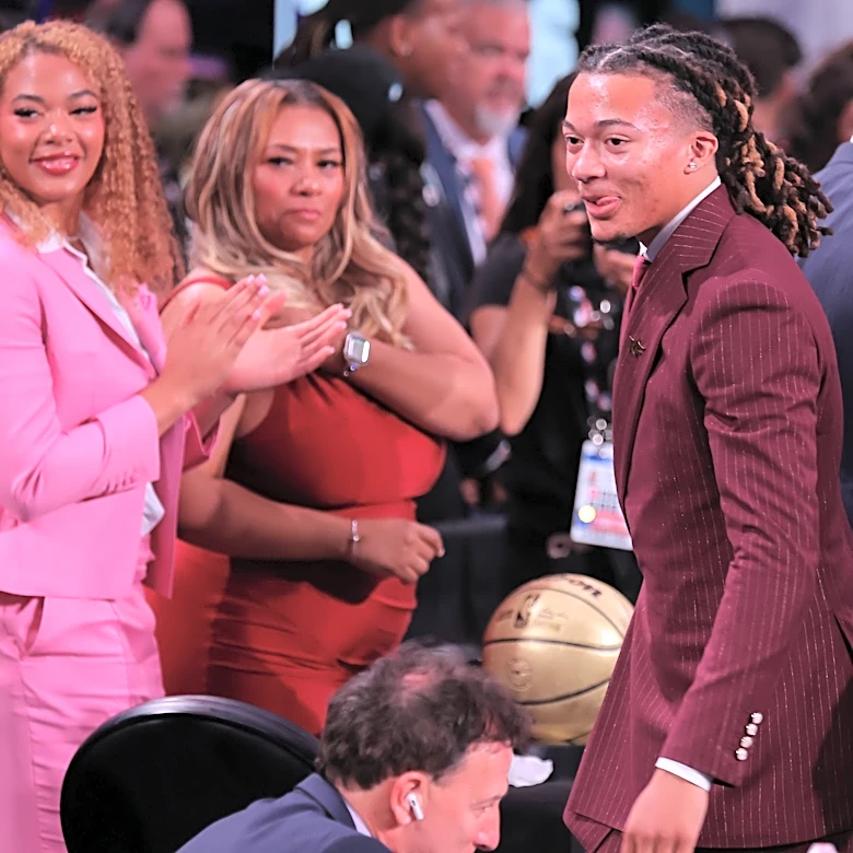 5 fun facts: Get to know Hawks' Kingston Flemings before rookie season