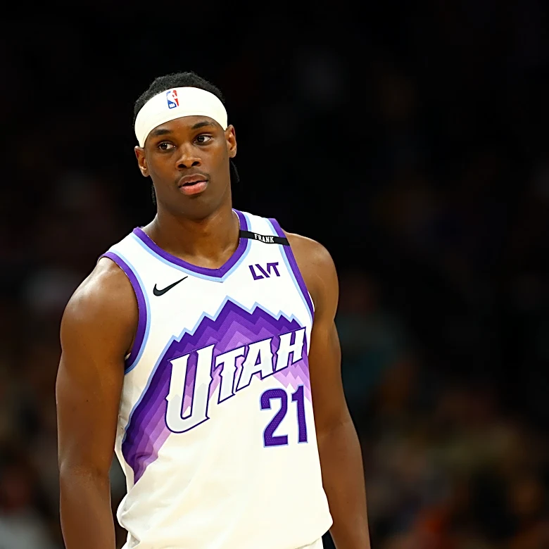 Hornets sign former Utah Jazz standout to Exhibit 10 contract