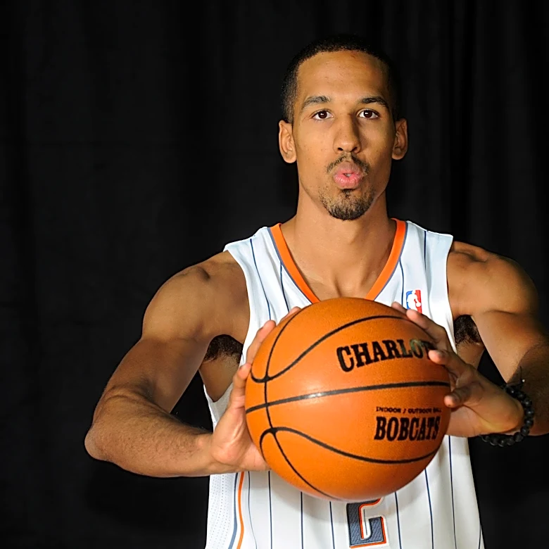 Charlotte Bobcats jersey history No. 2 Shaun Livingston 2010-2011