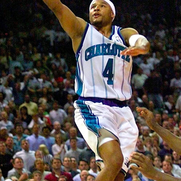 Charlotte Hornets jersey history No. 4 David Wesley 1997-2002