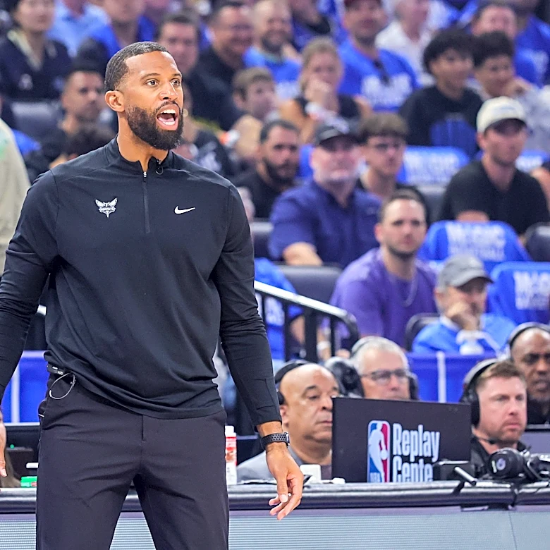 Hornets' coach Charles Lee discusses Charlotte's identity at training camp