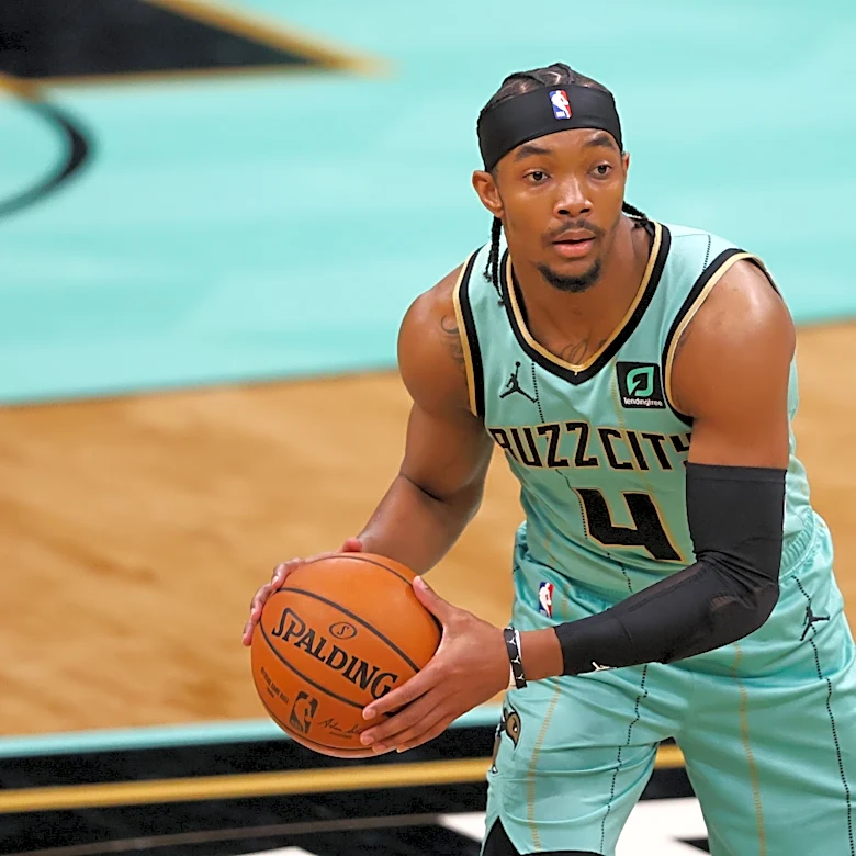 Charlotte Hornets jersey history No. 4 Devonte' Graham 2018-2021