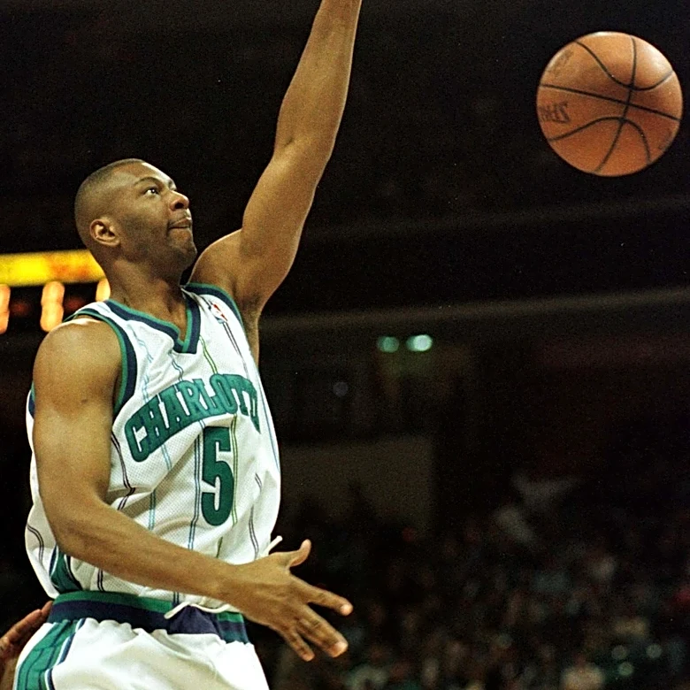 Charlotte Hornets jersey history No. 5 Elden Campbell 1998-2002