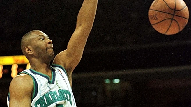 Charlotte Hornets jersey history No. 5 Elden Campbell 1998-2002