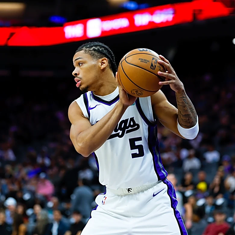 Kings' Doug Christie calls it 'an honor' to coach Darius Acuff Jr.