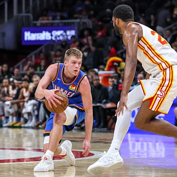 Thunder coach Mark Daigneault praises Bennett Stirtz's moxie as point guard