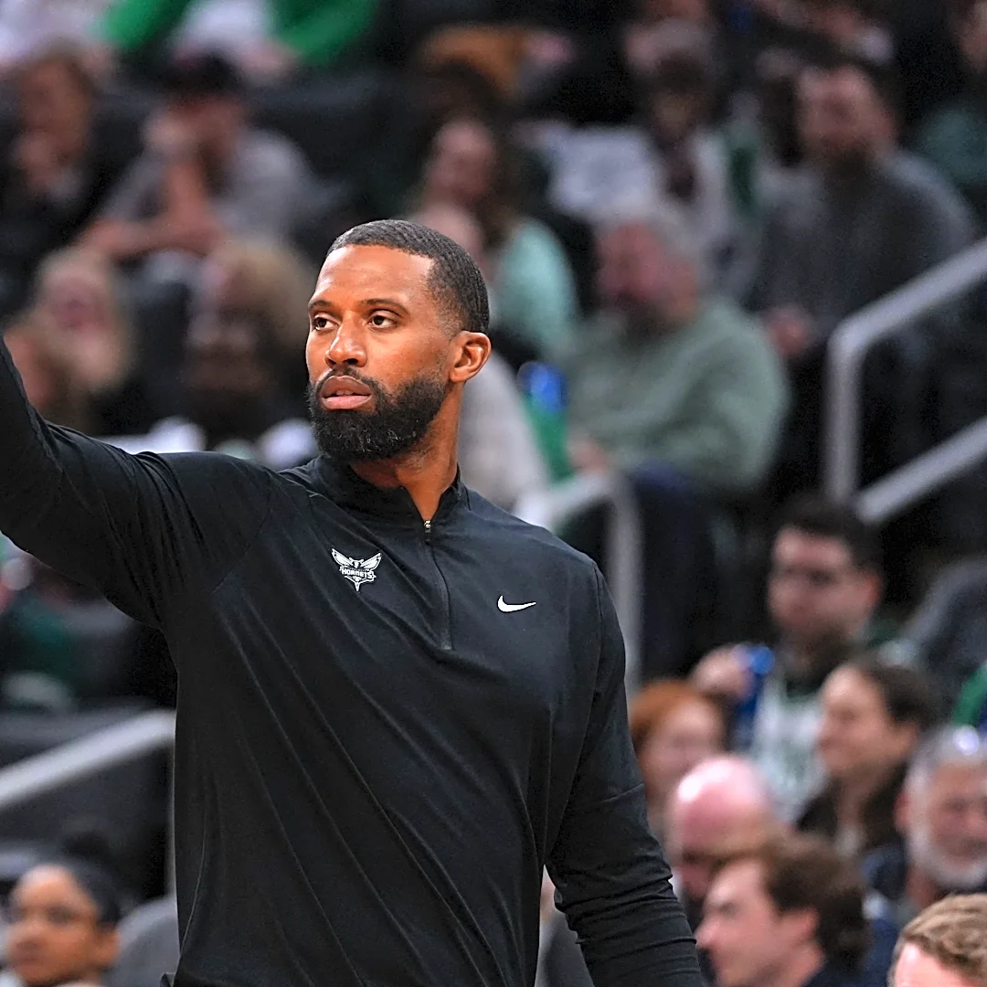 Hornets coach Charles Lee provides injury update on Kon Knueppel/Coby White