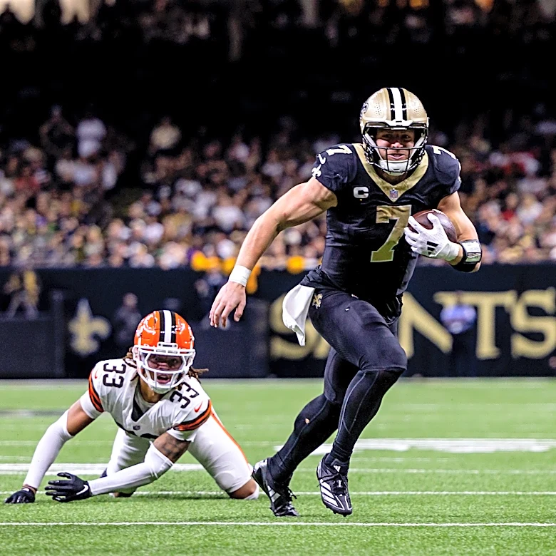Saints Play of the Day: Taysom Hill's statement-making 33-yard TD run