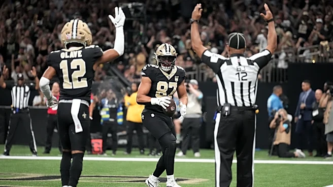 WATCH: Tyler Shough ties it up vs. Raiders with another TD pass