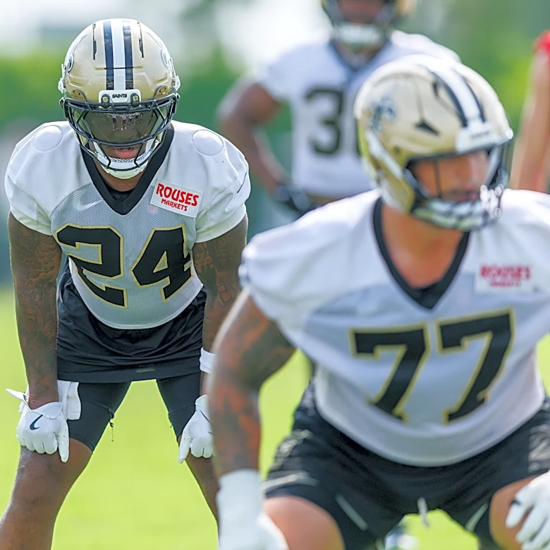 Recently-cut Saints RB signs with one of their next opponents