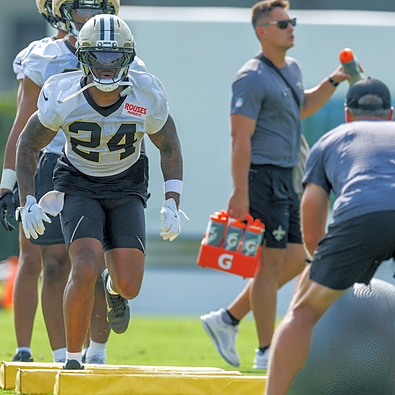 Former Saints running back Devin Neal released by Vikings