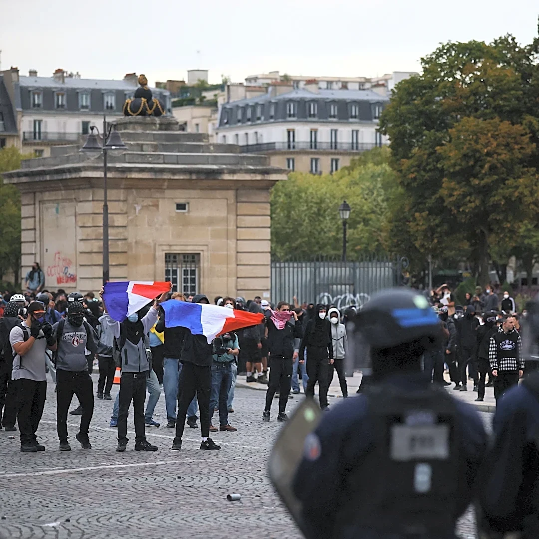 Saints-Steelers expects little impact from Paris student protests