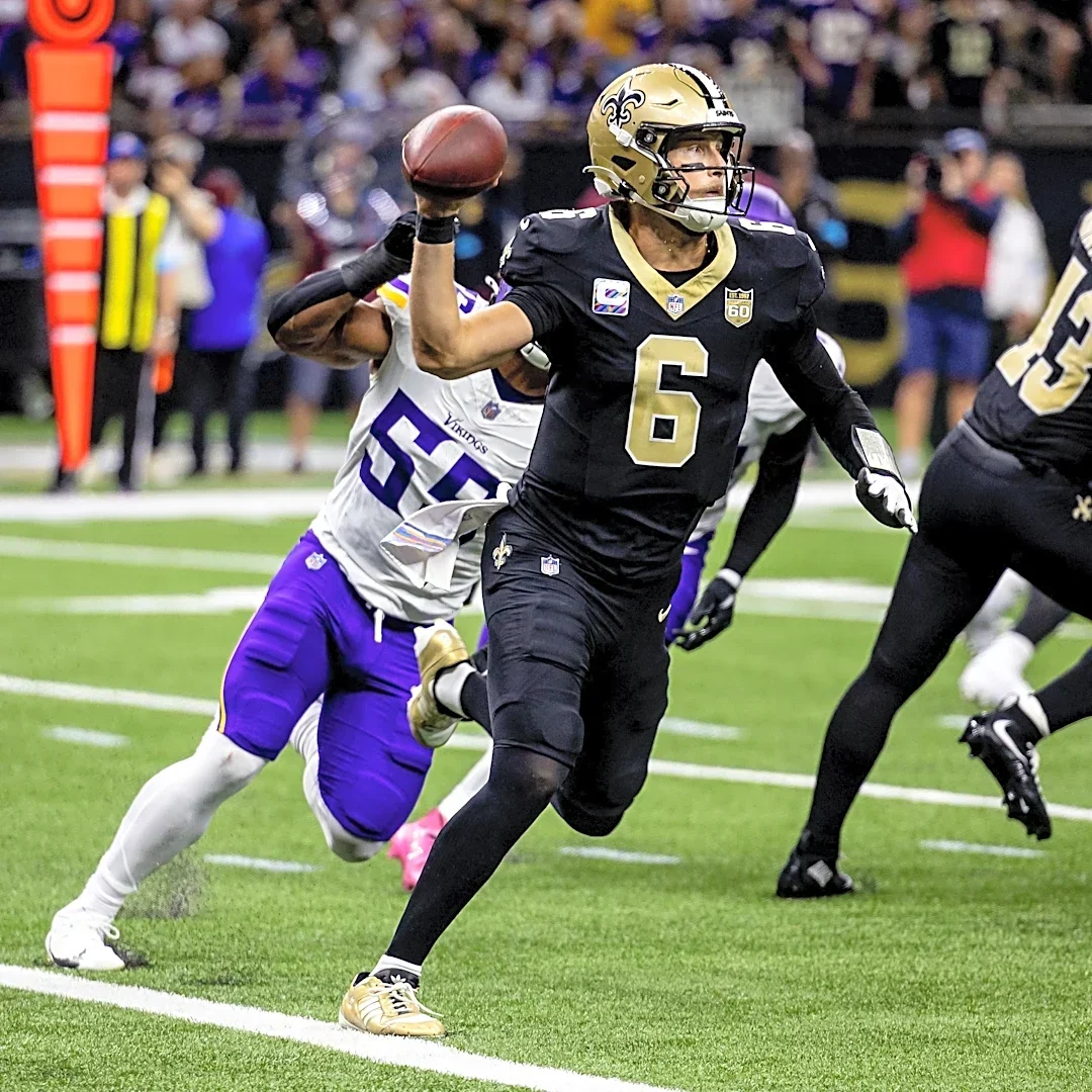 Report: Saints QB Tyler Shough playing with two broken bones in hand