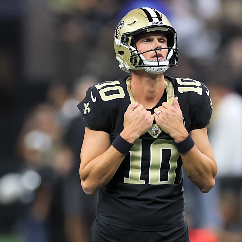 Daniel Carlson shouldn't remain Saints' kicker after the bye week