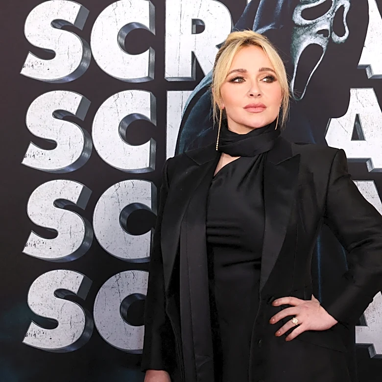 Hayden Panettiere appeared at Florida fan convention months before death