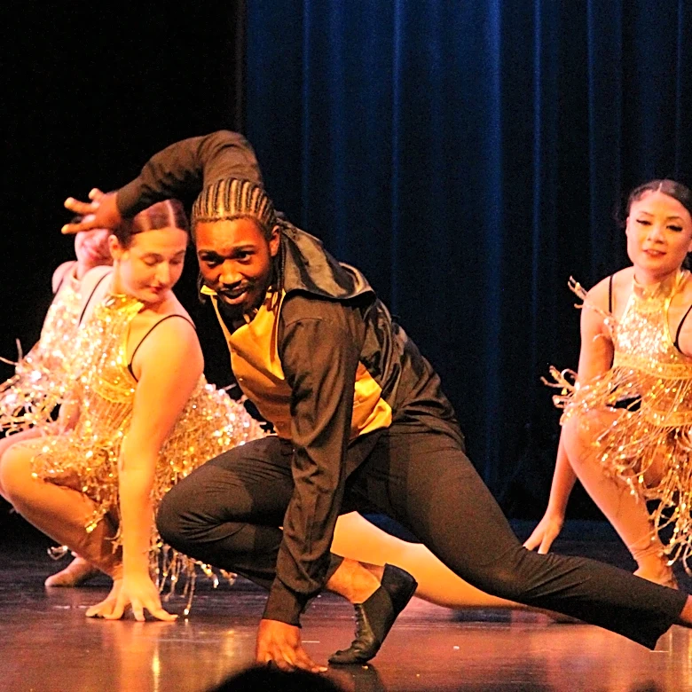 Bayshore High football star finds rhythm on dance stage and field