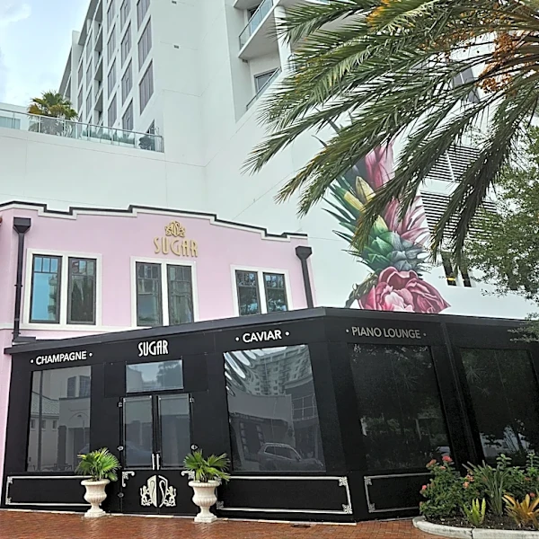Downtown Sarasota bar and restaurant drops $150 minimum | Exclusive