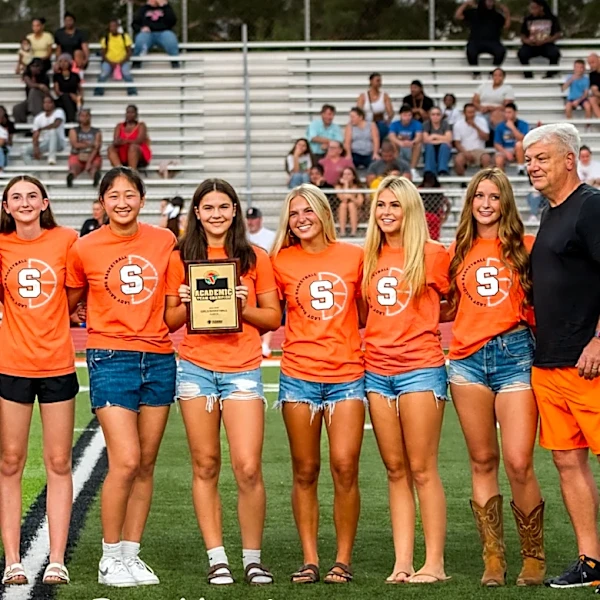 Sarasota HS girls basketball honored by FHSAA for academic excellence