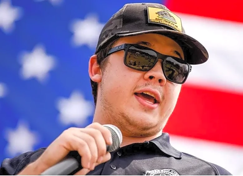 Kyle Rittenhouse hired by Sarasota gun shop after local move