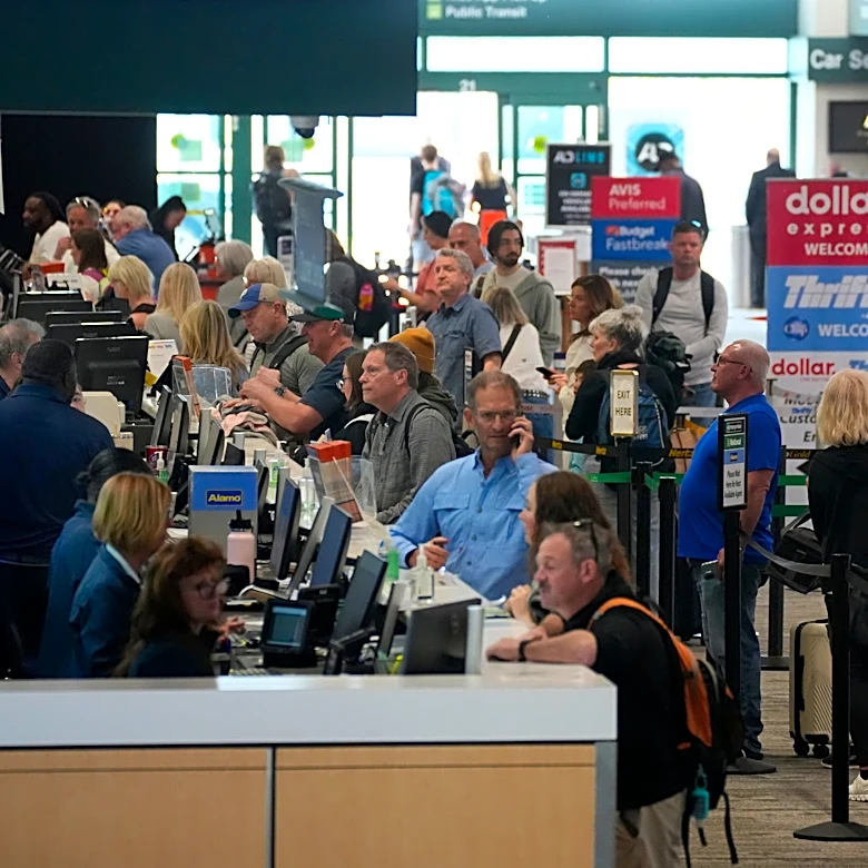 Airline serving Sarasota airport extends flights into spring 2027