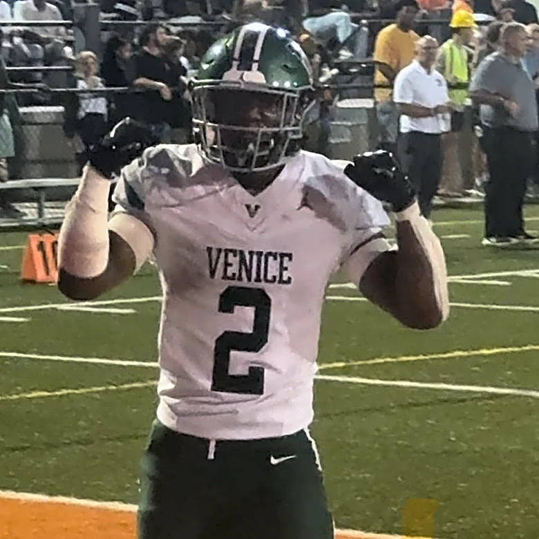 Venice escapes Lakeland with 32-25 double-overtime win