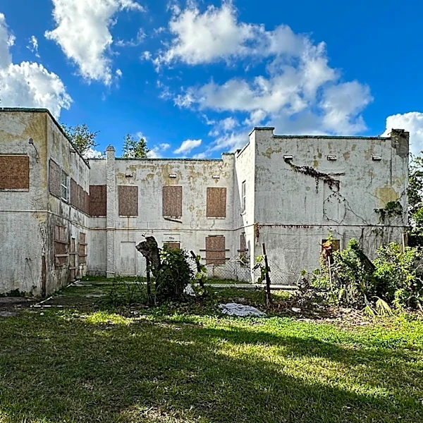 Sarasota has so many treasures. Which one should we save next? Letters