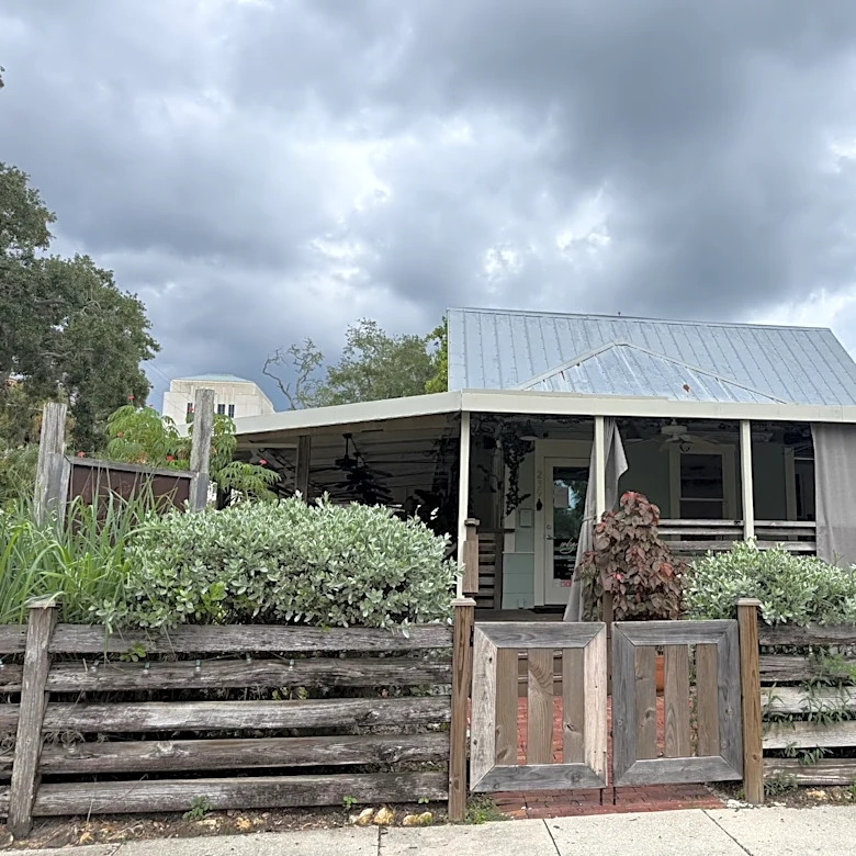 One of Sarasota's best restaurants suddenly closes after 15 years