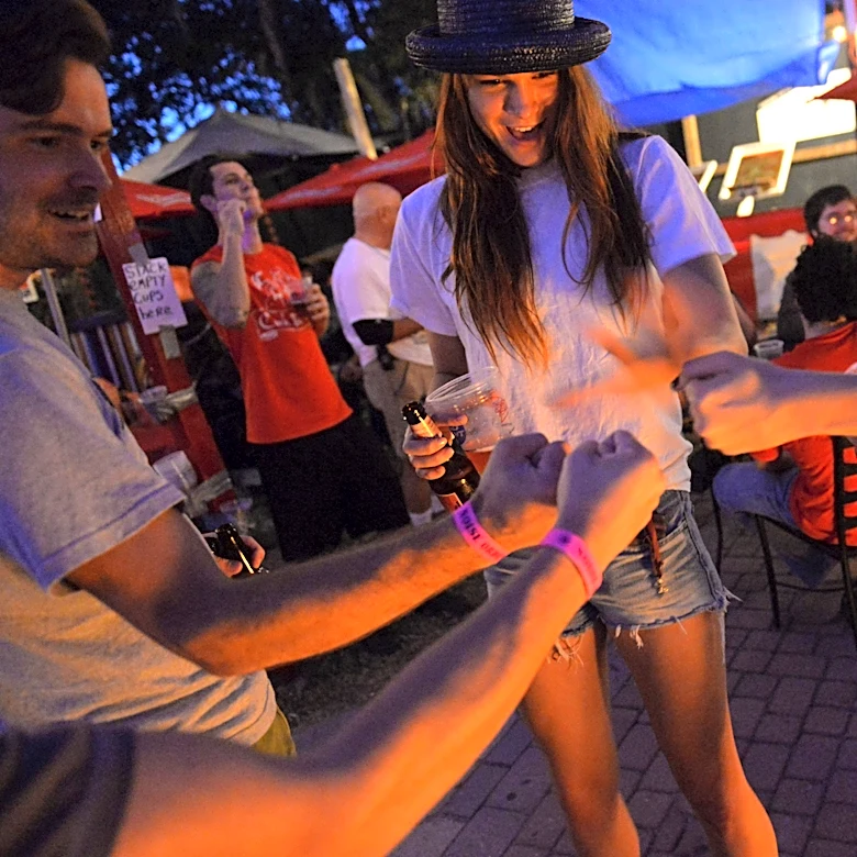 Sarasota bar making a comeback with music and BBQ | Exclusive