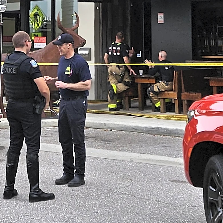 Downtown Sarasota restaurant fire closes street