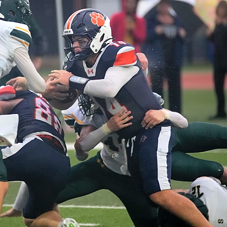 Week 8 Football: ODA drops battle of unbeatens, Bradenton Christian wins